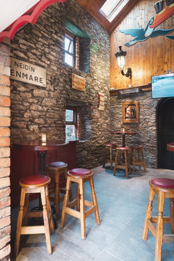 漫游酒吧及住宿酒店 肯梅尔 外观 照片